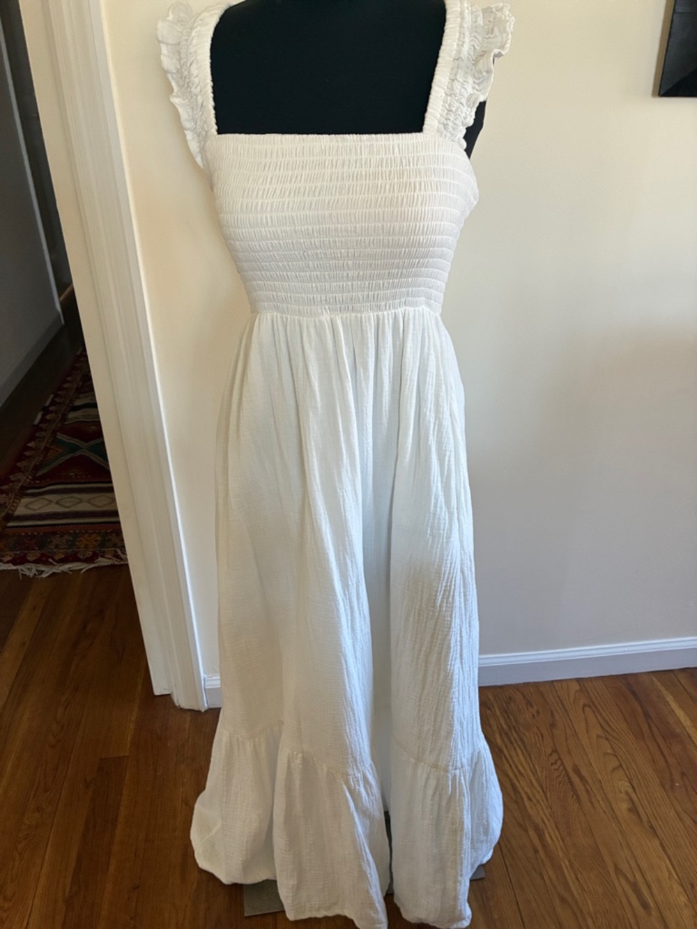 White Smocked Sundress size Small by Soma Wkend.